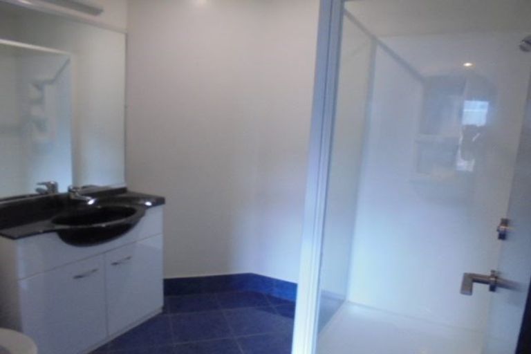 Photo of property in Courtenay Apartments, 703/120 Courtenay Place, Te Aro, Wellington, 6011