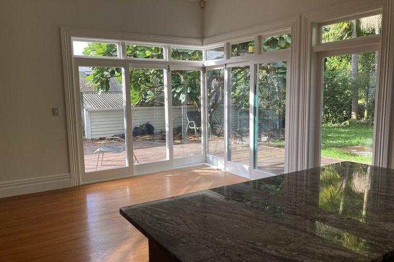 Photo of property in 74 Esplanade Road, Mount Eden, Auckland, 1024