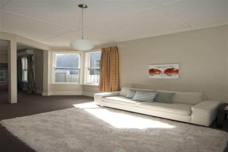 Photo of property in 17 Elizabeth Street, Mount Victoria, Wellington, 6011
