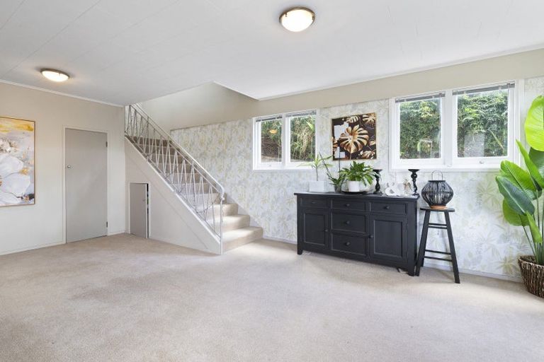 Photo of property in 8 Hamlet Place, Pukekohe, 2120