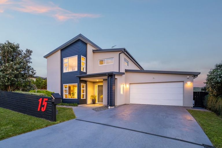 Photo of property in 15 Sumner Terrace, Aotea, Porirua, 5024