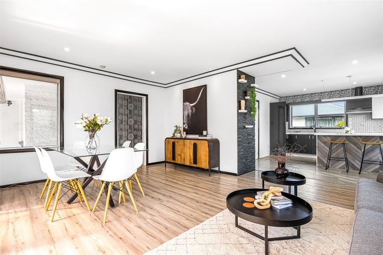 Photo of property in 15 Boston Avenue, Hornby, Christchurch, 8042