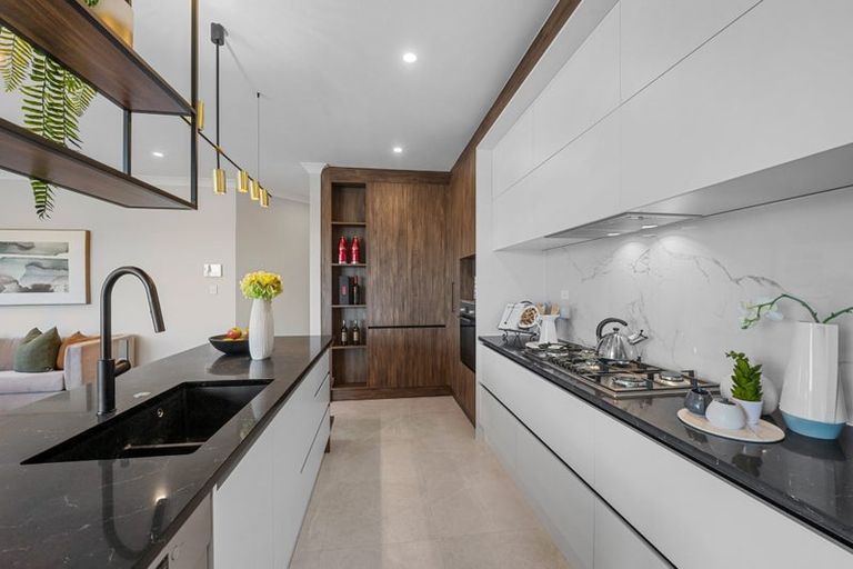 Photo of property in 8 Lumber Rise, Swanson, Auckland, 0614