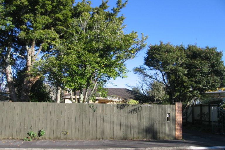 Photo of property in 2 Galbraith Avenue, Beerescourt, Hamilton, 3200