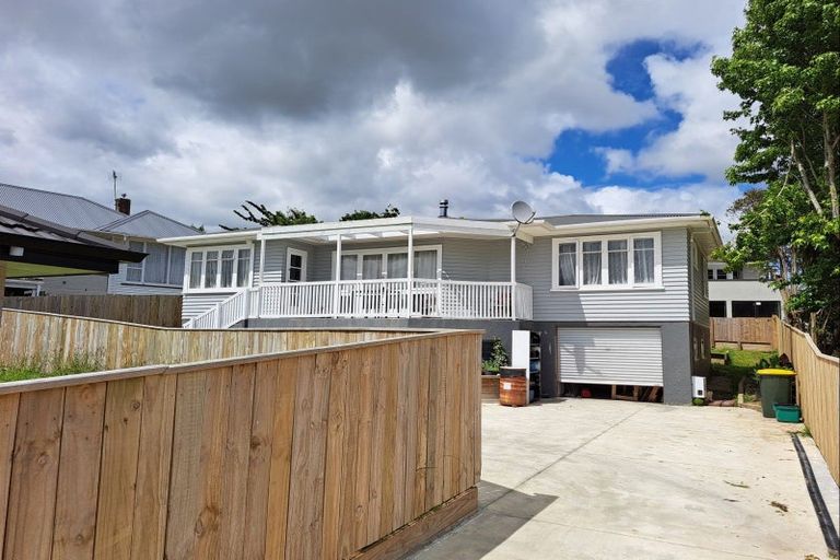 Photo of property in 33a Kawiu Road, Levin, 5510