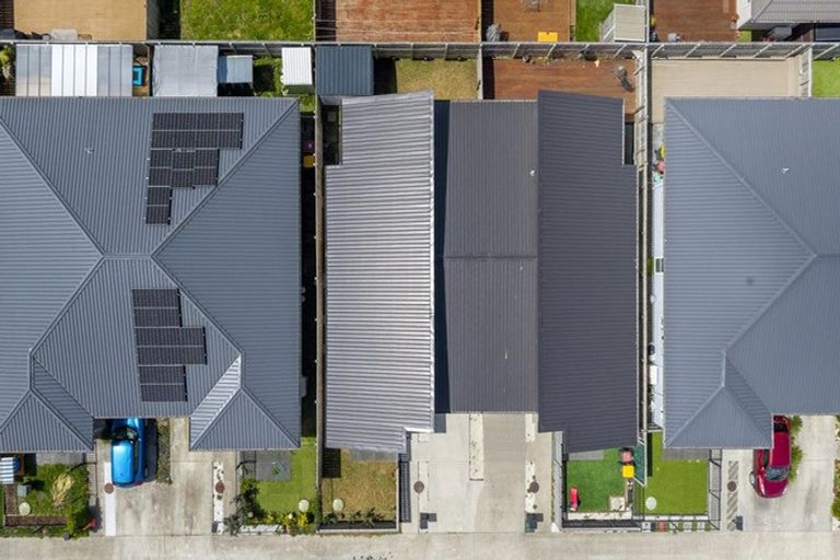 Photo of property in 13 Kapowai Boulevard, Takanini, 2112