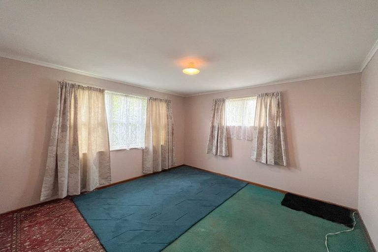 Photo of property in 233 Swanson Road, Henderson, Auckland, 0610