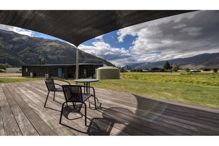 Photo of property in 13 Lakefield Close, Kingston, Athol, 9793