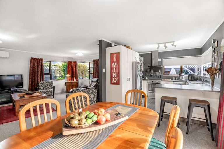 Photo of property in 2d Woodfield Avenue, Roslyn, Palmerston North, 4414