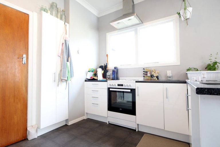 Photo of property in 33 Nichol Street, Heidelberg, Invercargill, 9812