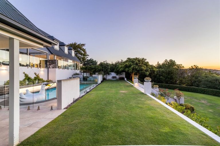 Photo of property in 4 Nehru Place, Cashmere, Christchurch, 8022