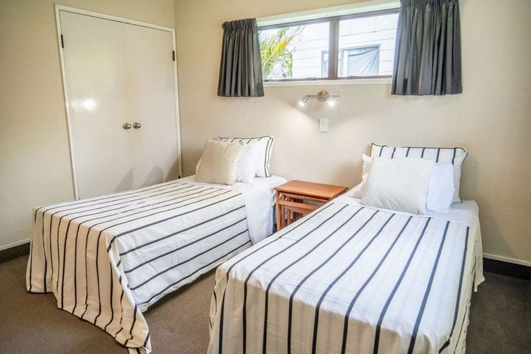 Photo of property in 27c Omokoroa Road, Omokoroa, 3114