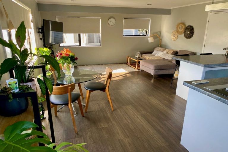 Photo of property in 4b Kimber Grove, Papamoa Beach, Papamoa, 3118