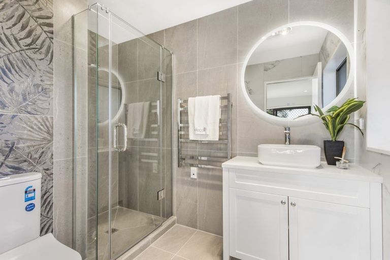 Photo of property in 13 Reynard Terrace, Conifer Grove, Takanini, 2112