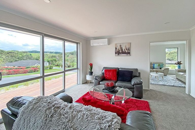 Photo of property in 20 Spinnaker Point, Haruru, 0204