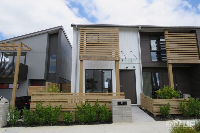 Photo of property in 28 Pukewhero Rise, Westgate, Auckland, 0614