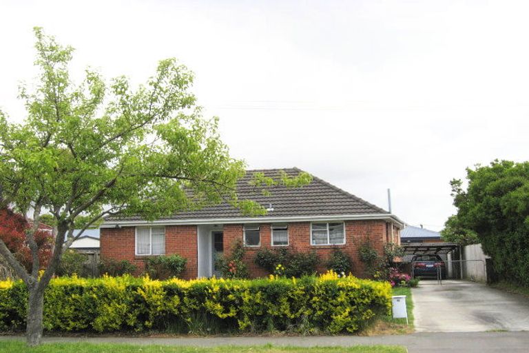Photo of property in 10 Flay Crescent, Burnside, Christchurch, 8053