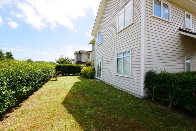 Photo of property in 3 Cornwall Place, Karaka, Papakura, 2113