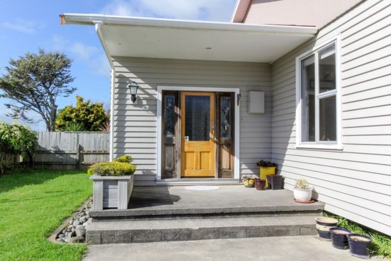 Photo of property in 147 Cracroft Street, Waitara, 4320