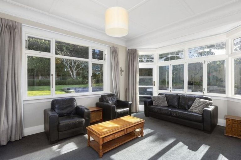 Photo of property in 16 Lawson Street, Roslyn, Dunedin, 9011