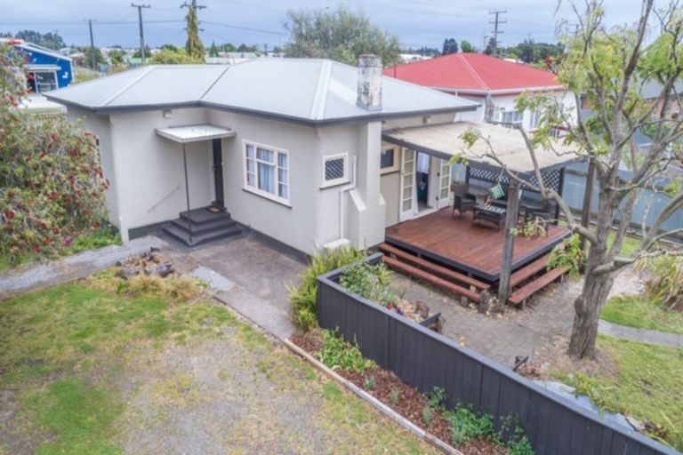 Photo of property in 44 Mckenzie Street, Levin, 5510