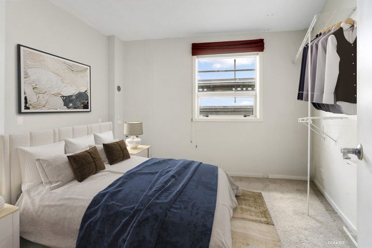 Photo of property in Stadium Garden Flats, 311/107 Thorndon Quay, Pipitea, Wellington, 6011