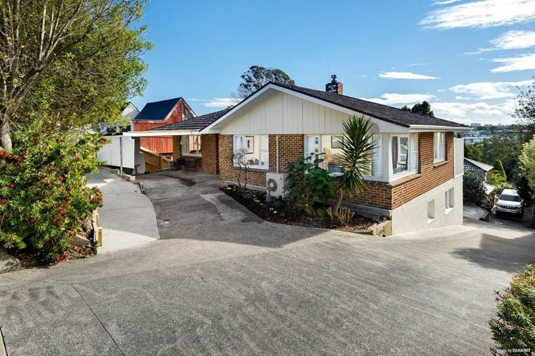 Photo of property in 1/20 Marlborough Avenue, Glenfield, Auckland, 0629