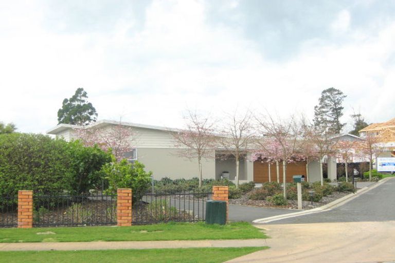 Photo of property in 35a Shelter Grove, Frankleigh Park, New Plymouth, 4310