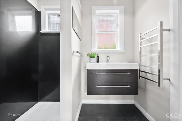 Photo of property in 465 Stokes Valley Road, Stokes Valley, Lower Hutt, 5019