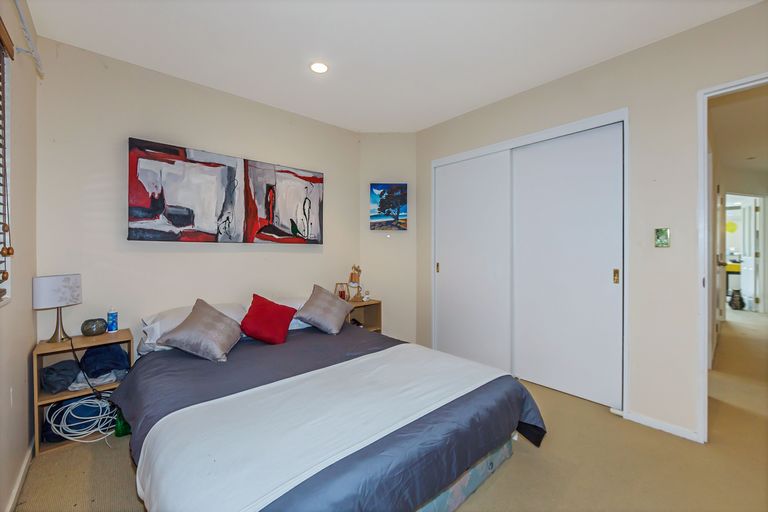 Photo of property in 17 Coralsea Way, Arkles Bay, Whangaparaoa, 0932