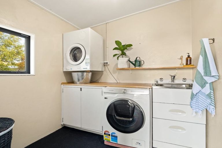 Photo of property in 28 Riccarton Road East, East Taieri, Mosgiel, 9024