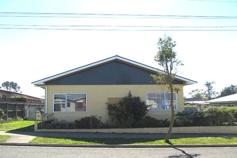 Photo of property in 16 Hertford Street, Kensington, Timaru, 7910