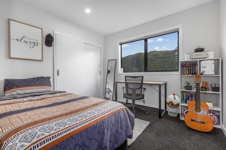 Photo of property in 41 Karearea Avenue, Kenepuru, Porirua, 5022