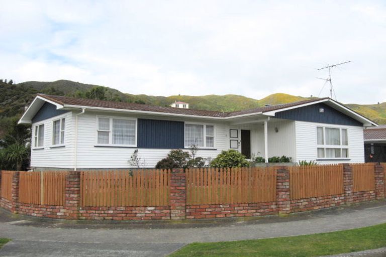 Photo of property in 12 Berkeley Road, Wainuiomata, Lower Hutt, 5014