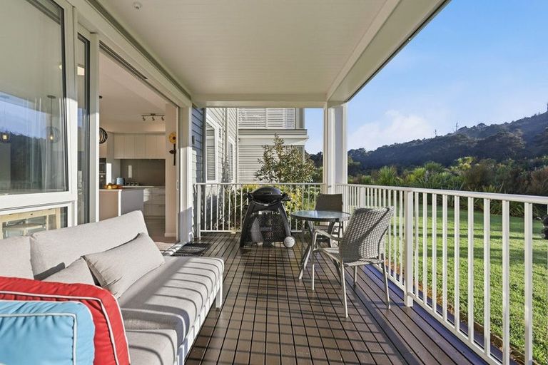 Photo of property in 122 Eaves Bush Parade, Orewa, 0931