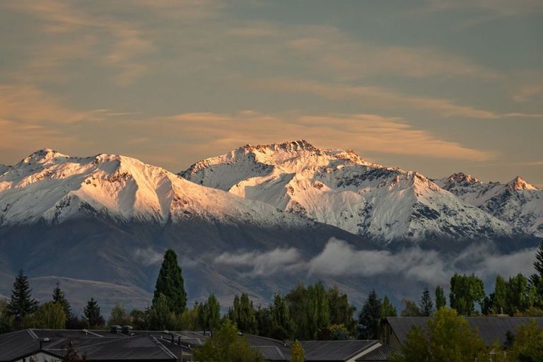 Photo of property in 7 Campbell Road, Wanaka, 9305