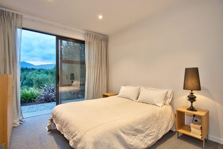 Photo of property in 27 Mooney Road, Speargrass Flat, Queenstown, 9371