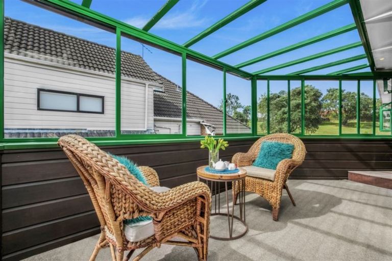 Photo of property in 2/44 Loloma Drive, Half Moon Bay, Auckland, 2012