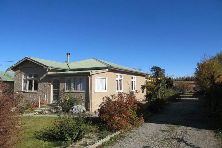 Photo of property in 3 Plunket Street, Omakau, 9376