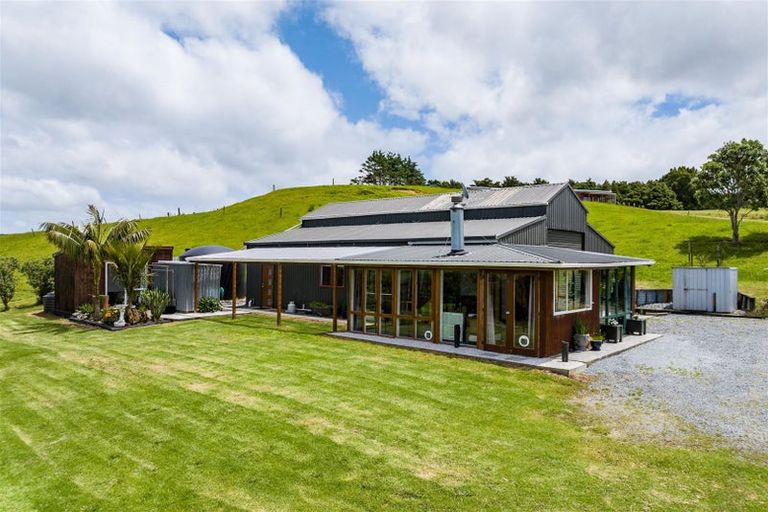 Photo of property in 175 Brooks Road, Waipu, 0582