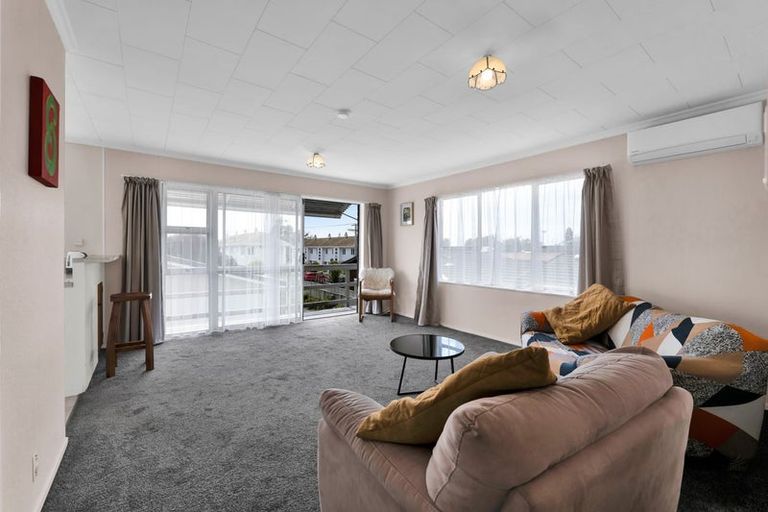 Photo of property in 43b Fulford Street, New Plymouth, 4310