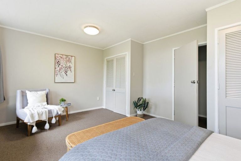 Photo of property in 10 Laurent Place, Kingston, Wellington, 6021