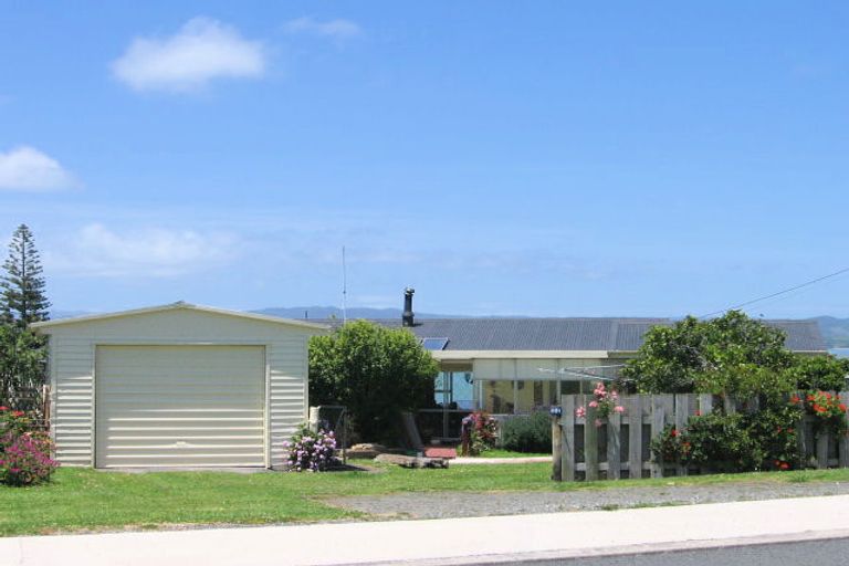 Photo of property in 691 Waiwera Street, Kawhia, 3889