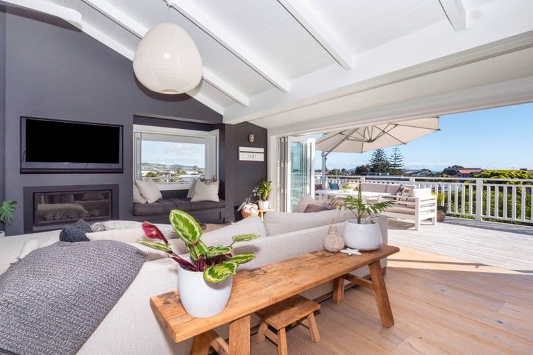 Photo of property in 153 Karewa Parade, Papamoa Beach, Papamoa, 3118