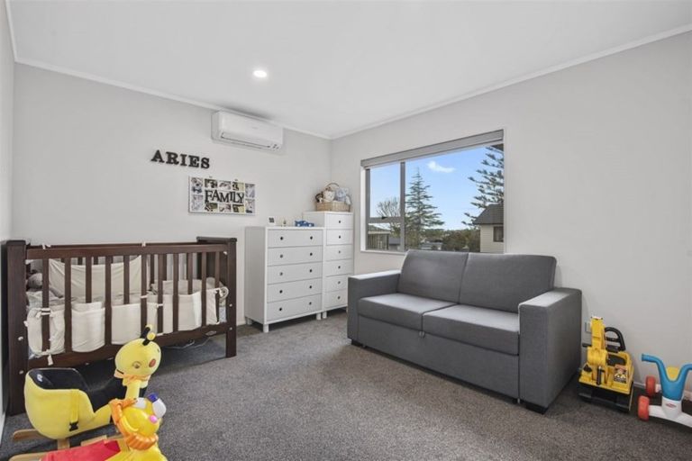 Photo of property in 7 Uruhau Close, Torbay, Auckland, 0630