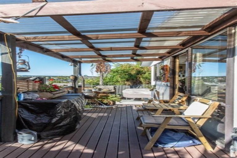 Photo of property in 8 Greenpark Way, Greerton, Tauranga, 3112