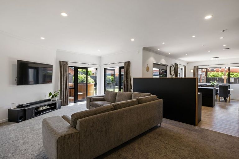 Photo of property in 25 Somerton Drive, Huntington, Hamilton, 3210