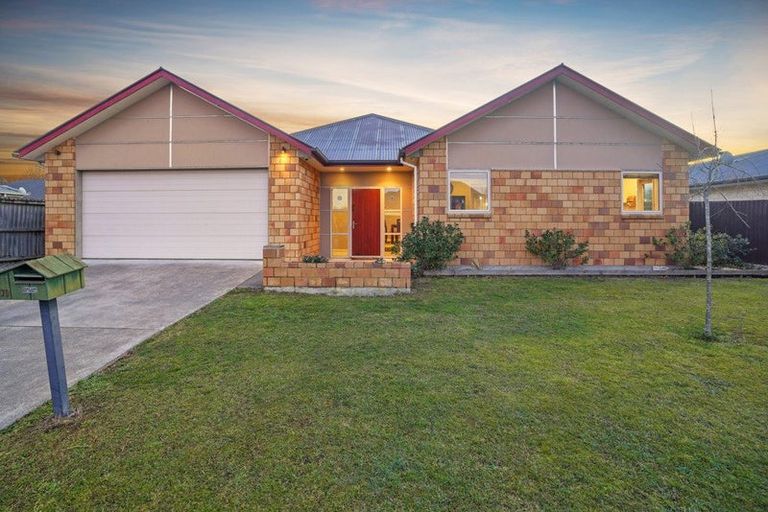 Photo of property in 70 Rowse Street, Rangiora, 7400