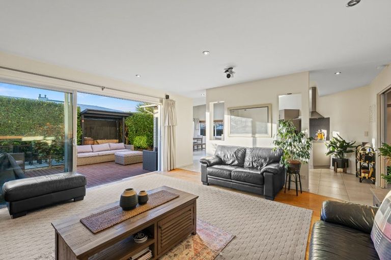 Photo of property in 12 Sandalwood Place, Waimairi Beach, Christchurch, 8083