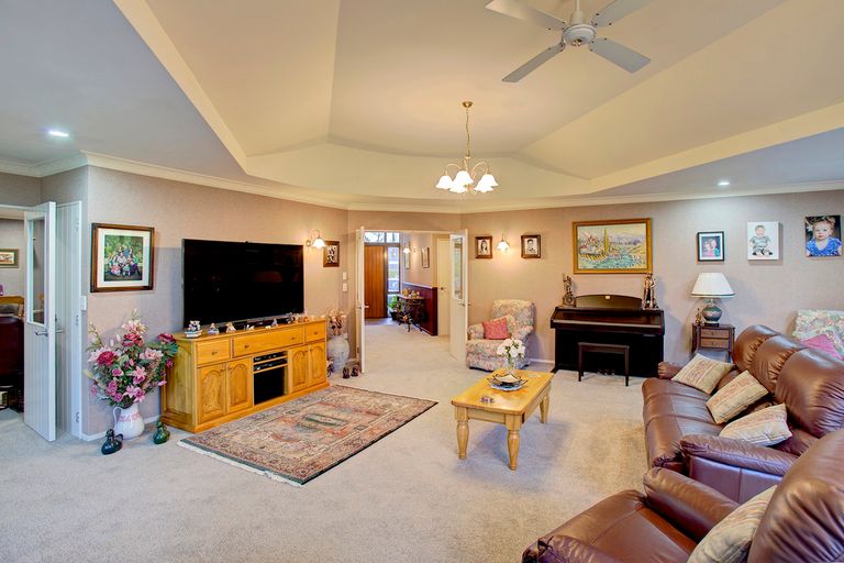 Photo of property in 2 Bell Avenue, Cromwell, 9310